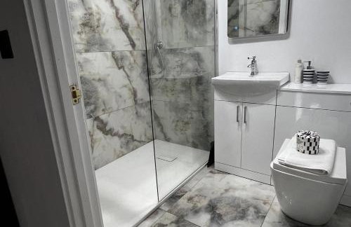 Mumbles - House - Seaside - Sleeps11 - PetFriendly - Foto 25