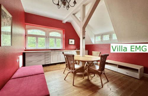 Luxus Ferienhaus Villa EMG Dortmund in Ennepetal, nah Düsseldorf, Köln mit Tennis Court, Garten, Kamin für Familien Gruppen bis 20 Personen - Foto 44