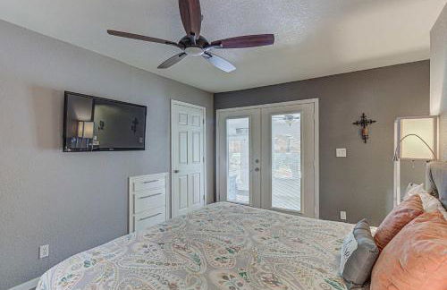 Waterfront 3BR Retreat - Pool & Hot Tub - Foto 26