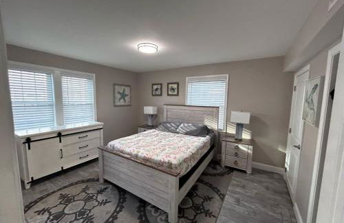 Beach Block Parking Modern Decor Porch - Foto 7