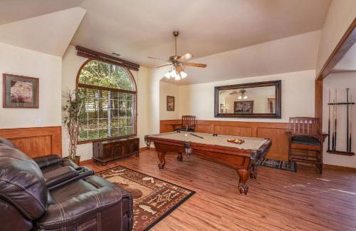 Oak Pond Retreat Stocked pond/pool table/BBQ Grill/EV Charger - Foto 23