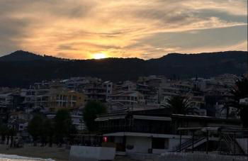 Amara Luxury - Photo 21