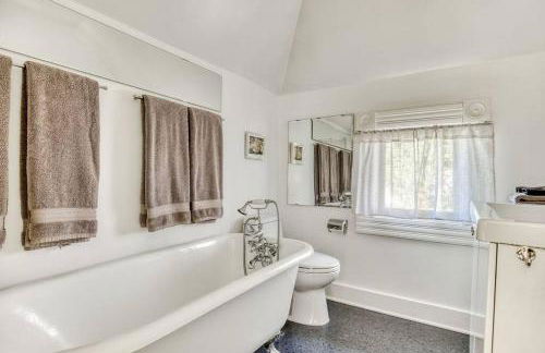 Landmark 23 - Photo 65