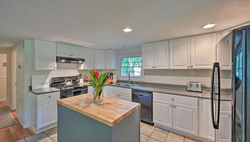 Chic House with Private Dock on Lake Hartwell! - Foto 5