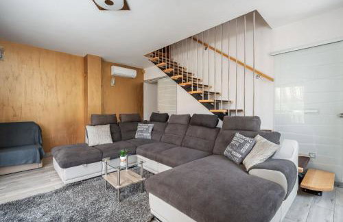 Villa Viktoria with private swimming pool - Photo 3