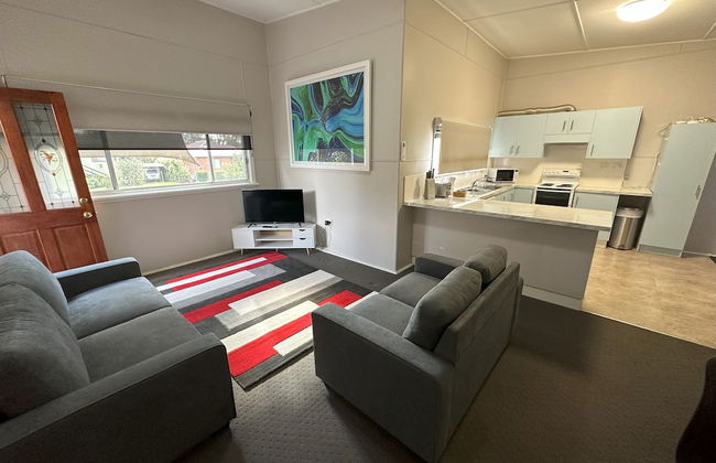 Breimba Street Apartments - Photo 12