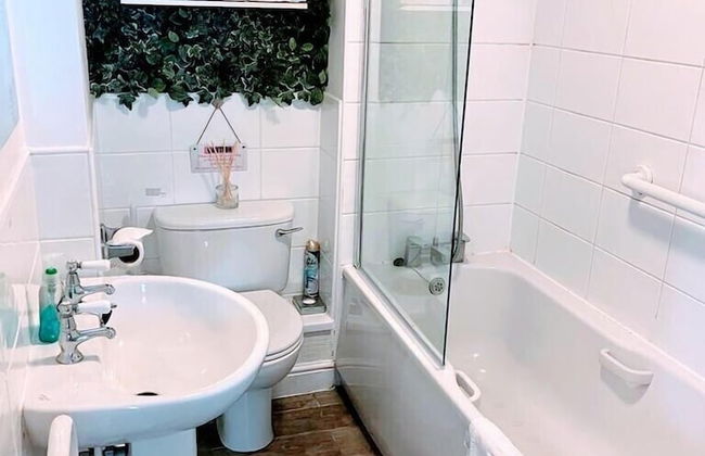 Cosy Riverside Apartment - Woodsmill Quay Free Parking - Foto 9