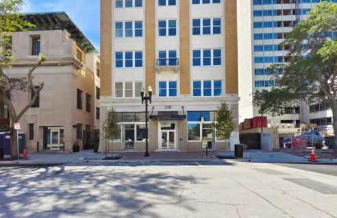 Fun Cozy Apts - 1 25 Mile Walk to TIAA Bnk Fld - Foto 12