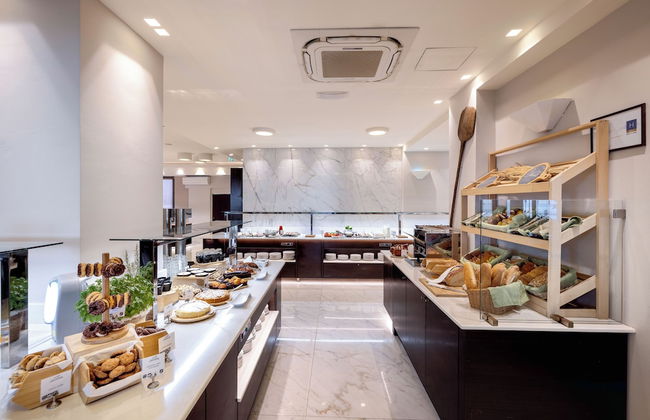 Atlantis Beach Hotel - Photo 54