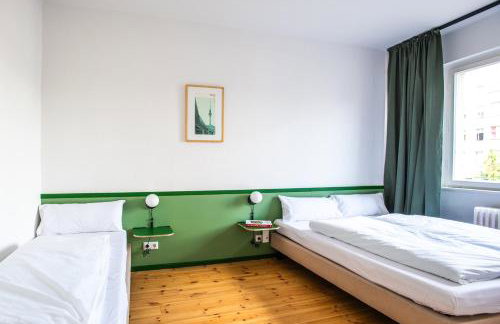 Flattering - Berlin - Foto 69
