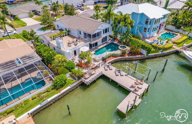 Chic 8BR with Heated Pool & Waterview - Photo 54