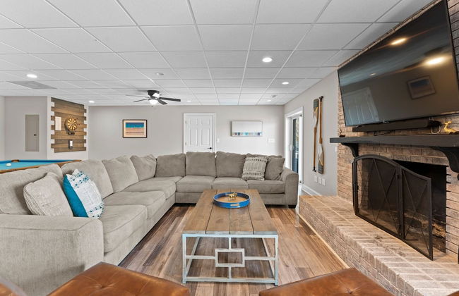 Winding Down by Avantstay Sleeps 20 Dock View - Foto 45