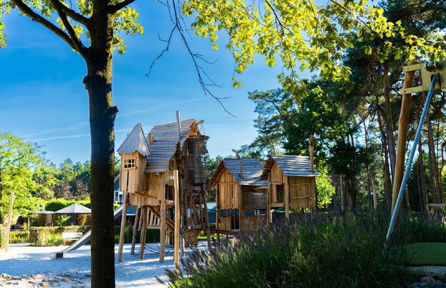 Chalet by Pond in Eindhoven Holiday Park - Photo 21