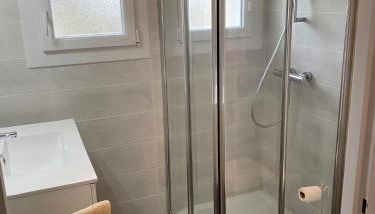 studio rénové - Photo 2