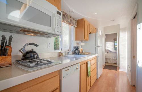 Charming Cottage Rental with Fabulous Views of the Trinity River in Northern California - Foto 23