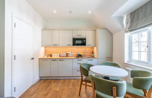 The Queen Stage - Photo 22