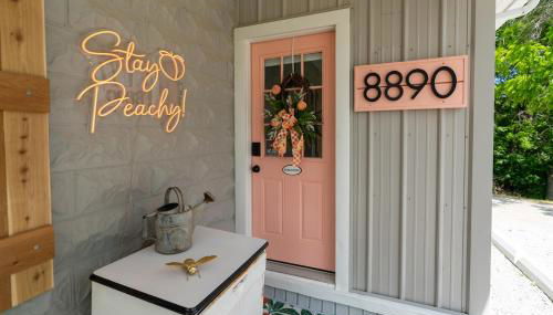 Historic Farm Cottage on 800-Acre Orchard - Foto 3