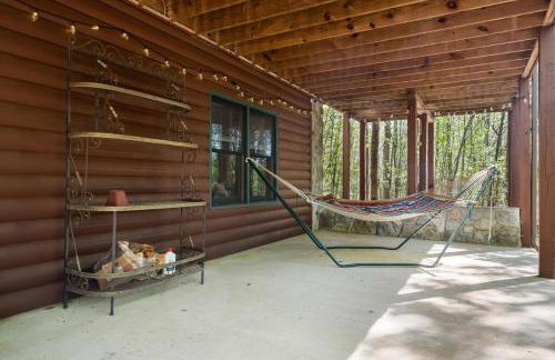 Boujee Bear Lodge - A Peaceful Cabin in the Woods - Photo 20