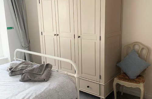 Quaint cottage in Ventnor with sea views - Foto 17