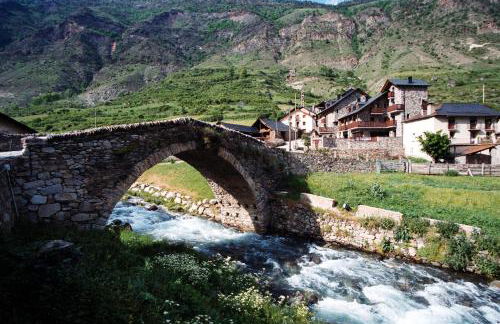 Apartamentos Les Picardes - Photo 10