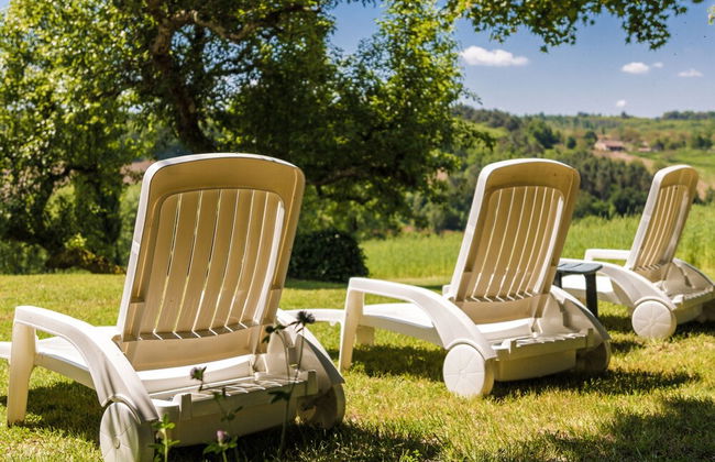 Beautiful Property With Three Houses, Three Swimming Pools, and Magnificent Views - Foto 36