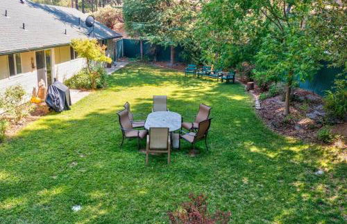 Acorn House - Charming house in green heaven with pool table with lovely backyard - Foto 31