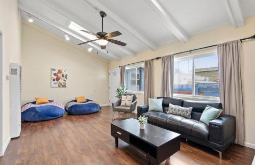 Pacific Paradise - Large Patio, Hot Tub, Short Walk to Beach, & Parking - Photo 6