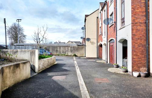 Exclusive Offers l Last-Minute Stay l Sleeps Up to 6 l Conveniently located near town Centre l restaurants l and local attractions l It offers easy access to the stunning Causeway Coast l Coleraine Hideout l WeStayBelfast - Foto 28