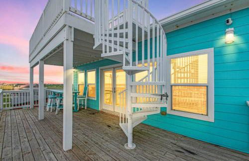 "The Ocean Aire" , 30 secs from the sand! - Photo 11