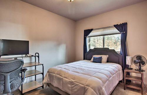 Grand Cabin with Hot Tub and Views - 3 Miles to Hiking - Foto 17