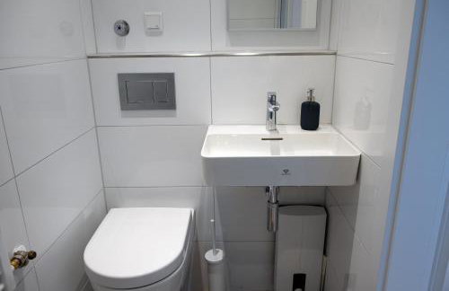 Zentral mit Stellplatz Messe und Uni - Foto 4