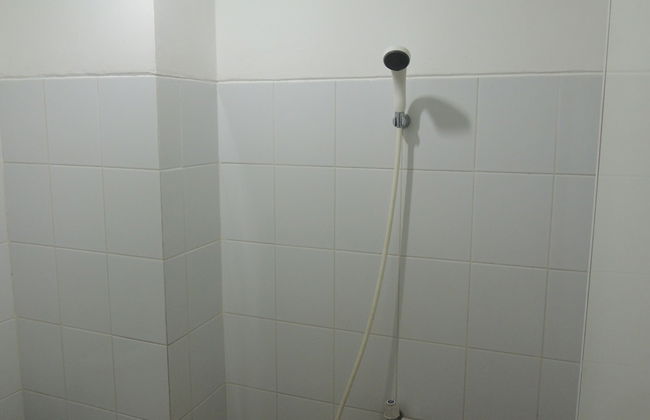 Reva Room on Gunung Putri Square Apartment - Photo 20