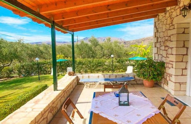 Villa Giannis Large Private Pool Walk to Beach A C Wifi Car Not Required Eco-friendly - 2088 - Foto 42