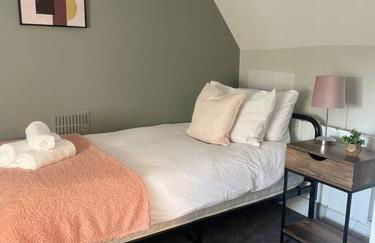 Poplar House by ShortStays4U 2Bedroom house in town centre with free Parking! - Foto 6