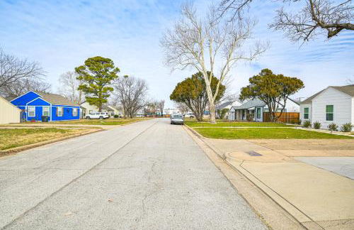 Walk to Cowboys Games Arlington Home with Hot Tub! - Foto 27