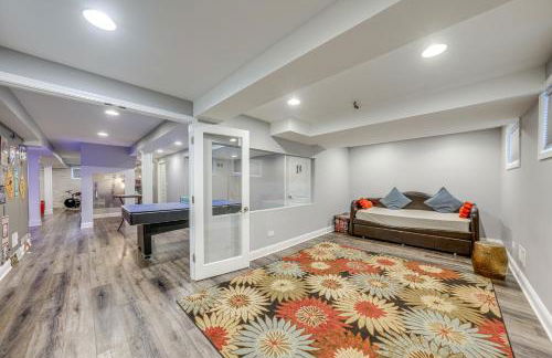 In-Home Theater Modern Naperville Vacation Rental - Foto 32