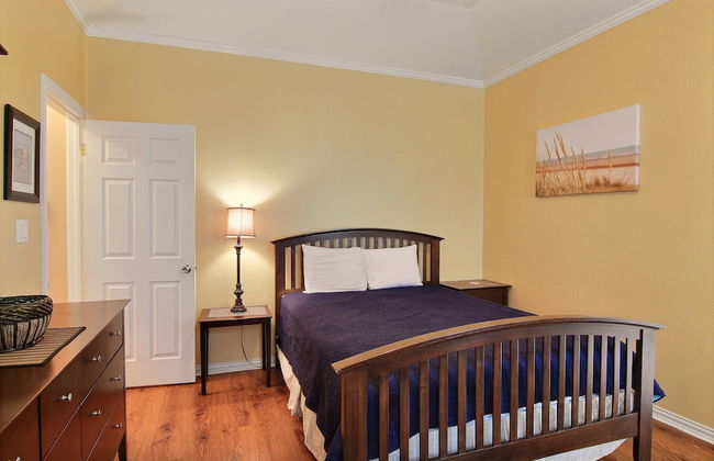 Coconut Charlie's by Silver Sands Vacation Rentals - Photo 9