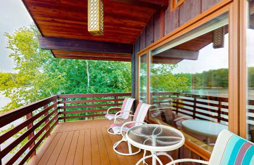 Lakefront Haven - Photo 38