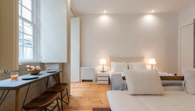 LovelyStay - Rico's Apartment - Almada 1ºF - Foto 3, Quarto