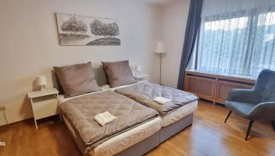 Casaba Suite 2-150qm-4 Rooms-Free Private Parking-House with garden - Foto 4