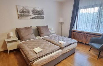 Casaba Suite 2-150qm-4 Rooms-Free Private Parking-House with garden - Foto 4