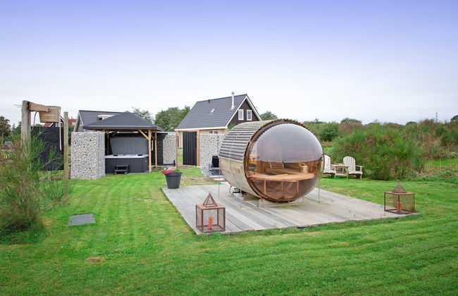 Stylish Texel Escape With Spa - Foto 24