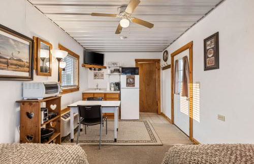 Cozy Riverfront Cabin in Decatur Ideal for Fishing Hunting Relaxation - Foto 8