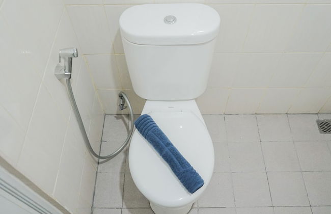 Cozy Studio Apartment at Ayodhya Residences By Travelio - Foto 11