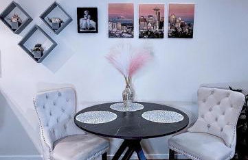Cozy Downtown Condo Retreat with Space Needle View - Foto 7