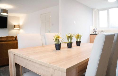 NEW! 3BR in Traynor Square - Photo 14