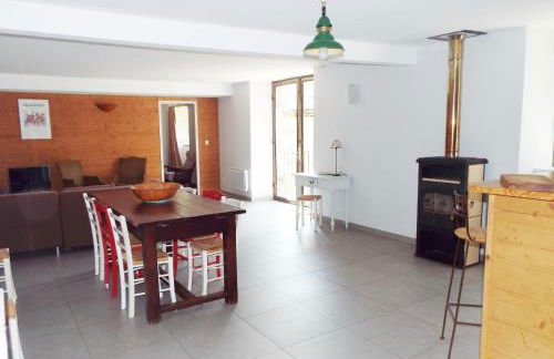 Lovely house with grass garden, shared swimmingpool, next to the river Ardèche - Foto 43