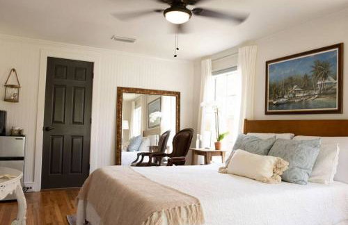 Historic Coastal Suite Steps to the Water - Suite One - Foto 10