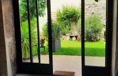 La Pomerolaise, Charmant appartement rénové dans une maison typique vigneronne - Foto 32