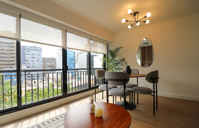 w Phenomenal 2BR With Balcony in San Isidro - Foto 26